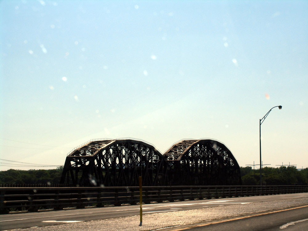 gal/holiday/USA 2006 - Miscellaneous/Bridge over Delaware_IMG_0856.jpg